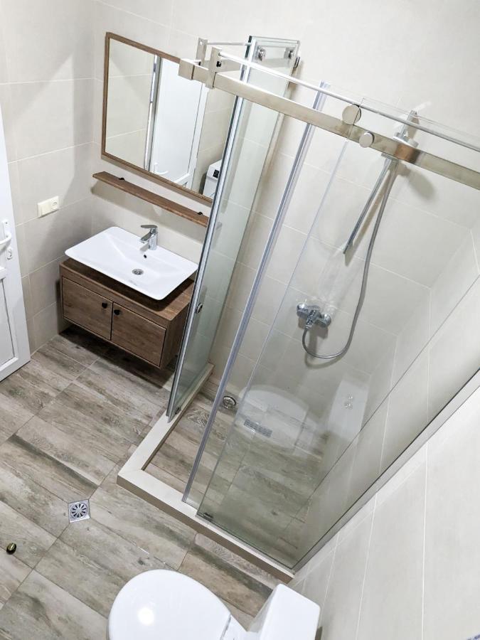 Brand New Apartment In Kutaisi Dış mekan fotoğraf