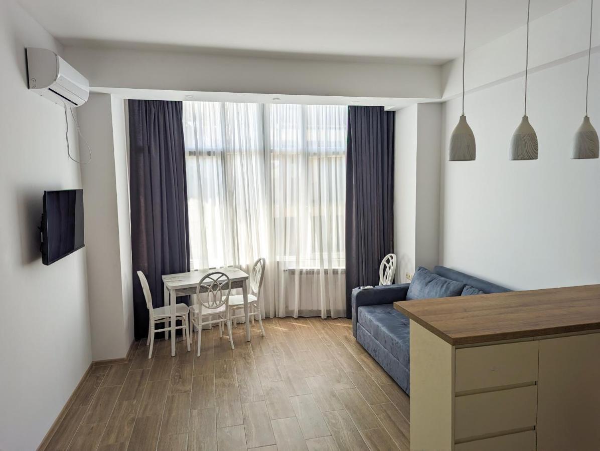 Brand New Apartment In Kutaisi Dış mekan fotoğraf