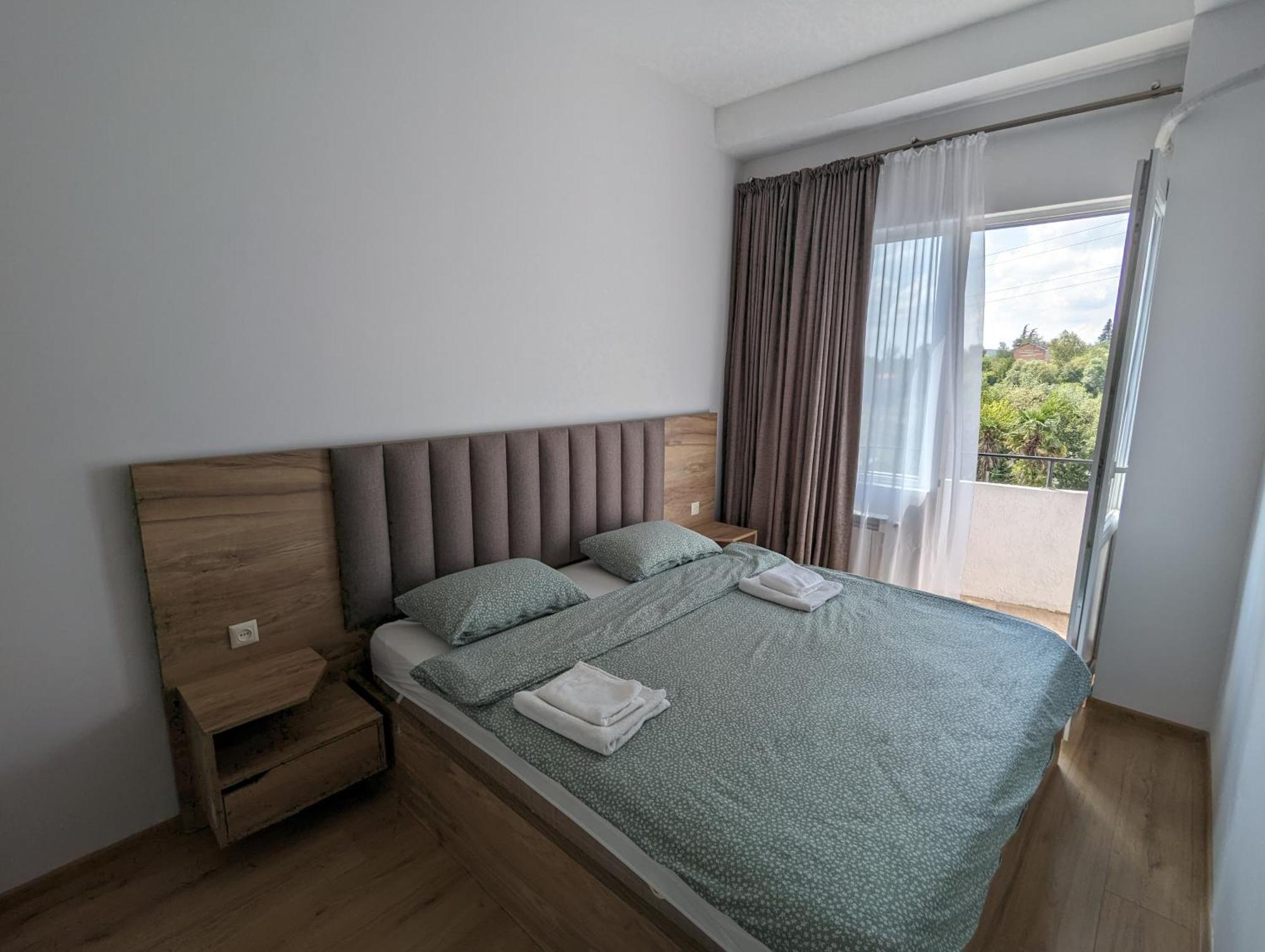 Brand New Apartment In Kutaisi Dış mekan fotoğraf